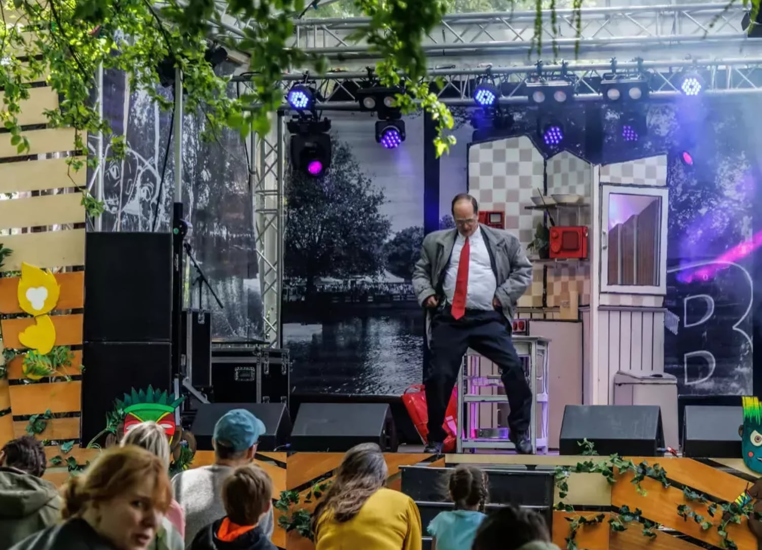 meneer B. bakt een taart